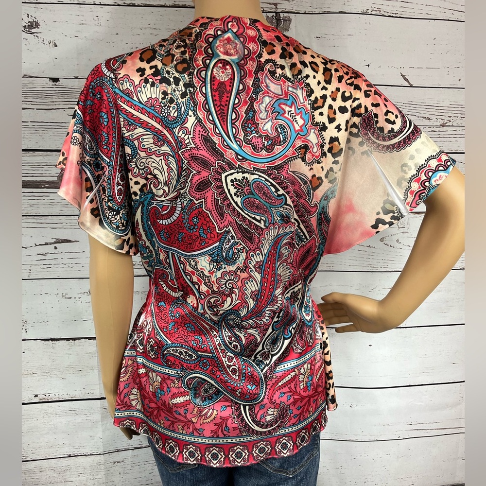 Cute Appropriate Behavior top! - Picture 2 of 6